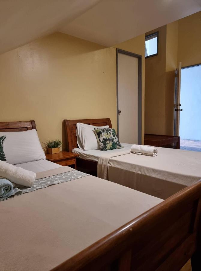 The Half House By Elmar Cabin Baguio City Ngoại thất bức ảnh