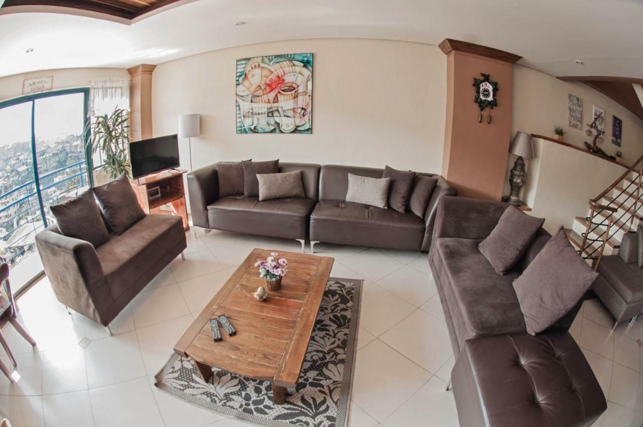 The Half House By Elmar Cabin Baguio City Ngoại thất bức ảnh