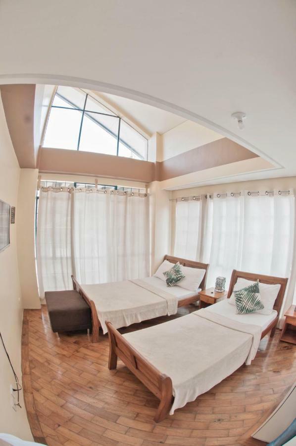 The Half House By Elmar Cabin Baguio City Ngoại thất bức ảnh
