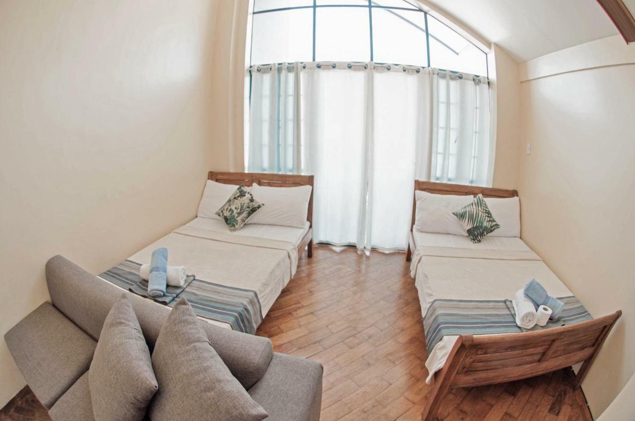 The Half House By Elmar Cabin Baguio City Ngoại thất bức ảnh