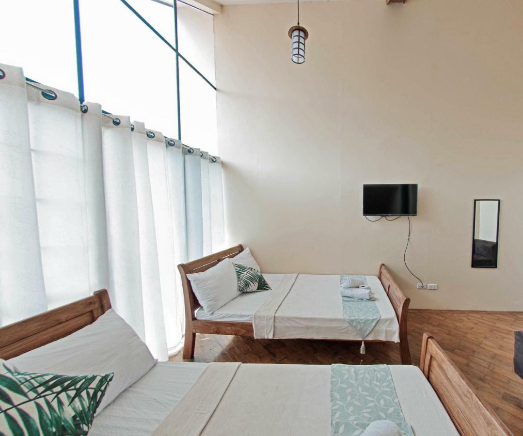 The Half House By Elmar Cabin Baguio City Ngoại thất bức ảnh